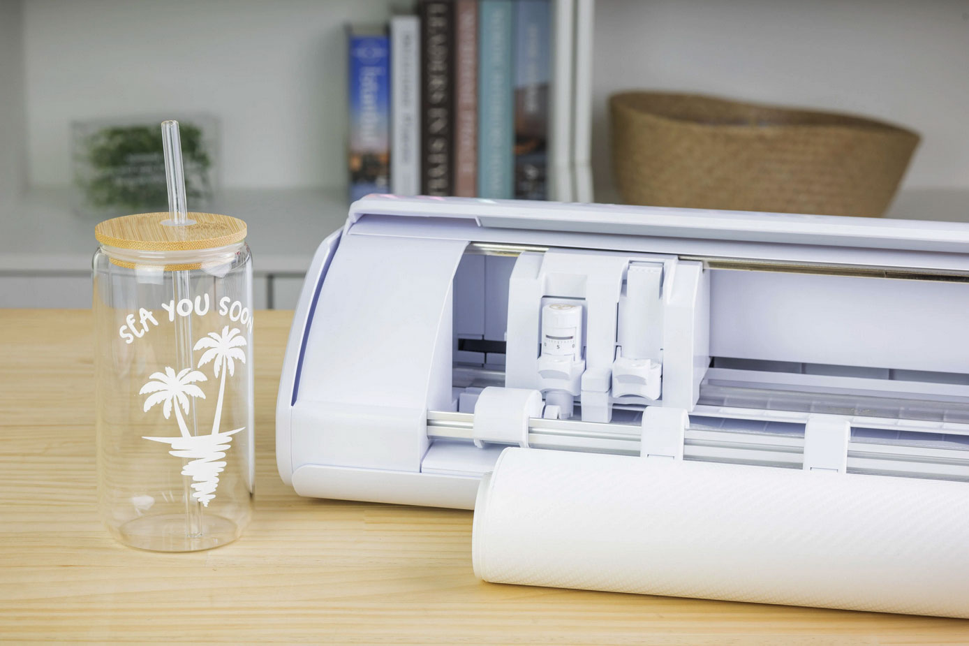 Silhouette Cameo 5α on desktop